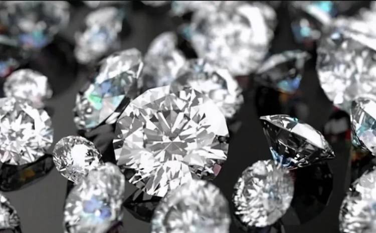 Diamanti cresciuti con MPCVD dopo la lucidatura