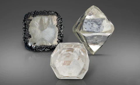 ダイヤモンドが CVD で製造されたものであるかどうかを確認する方法