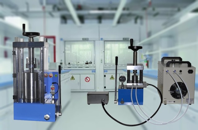 Presses hydrauliques ou presses mécaniques : celle qui convient à votre laboratoire