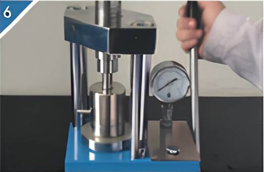 6.Rock the handle to increase pressure to the required pressure.