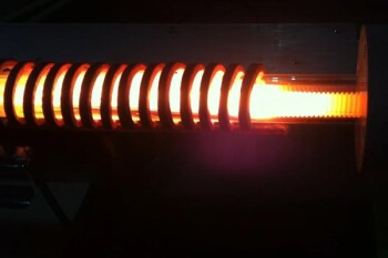 利用批量真空炉最大限度地提高效率和精度:选项、应用和部件