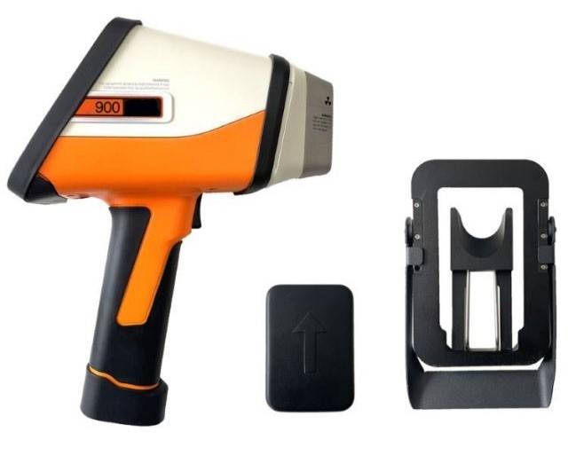 HANDHELD XRF ANALYZERS