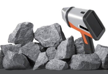 硬岩采矿的革命性变革:手持式 XRF 分析仪终极指南