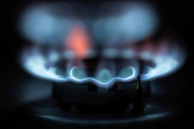 Gas