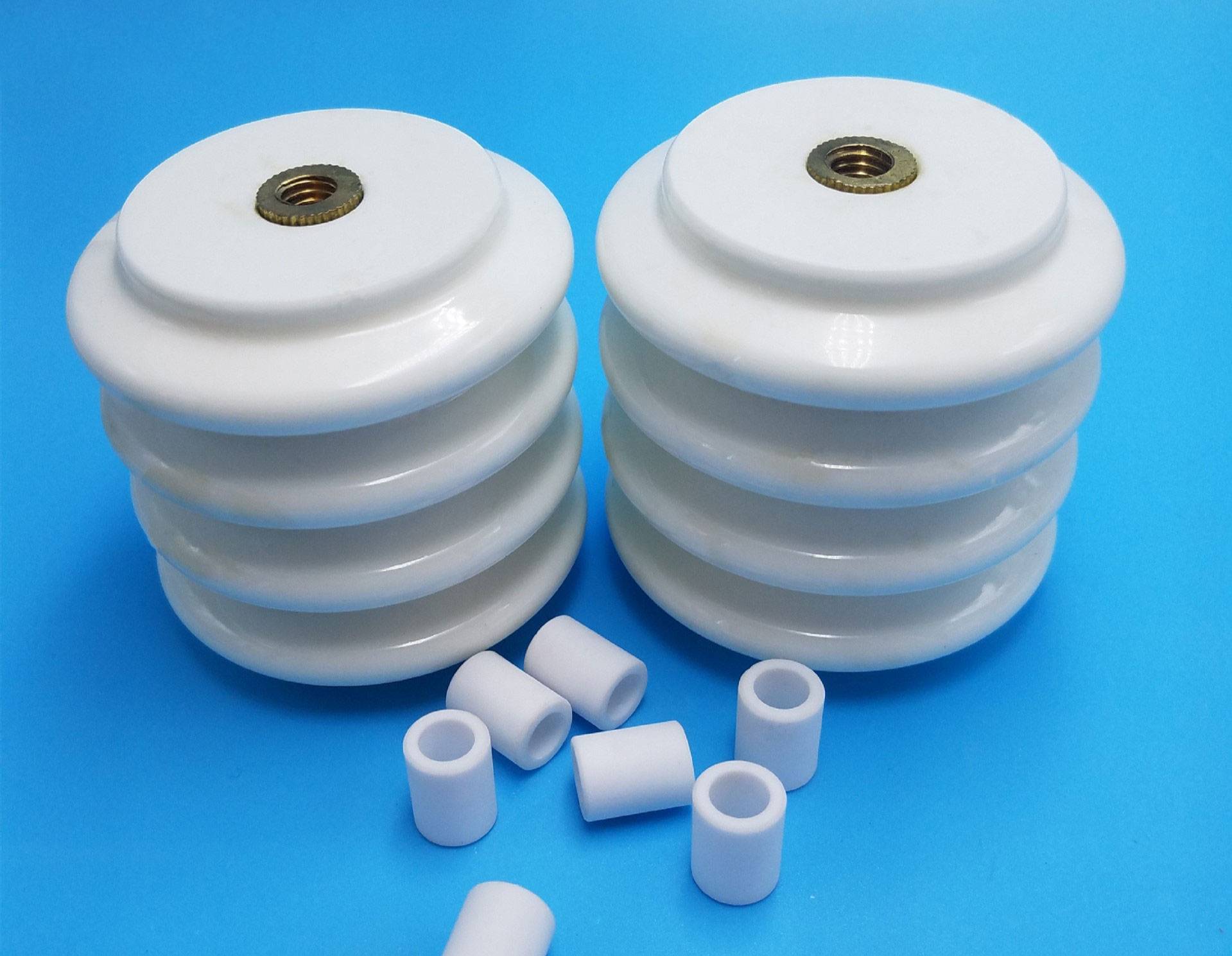 Ceramica isolante elettrica