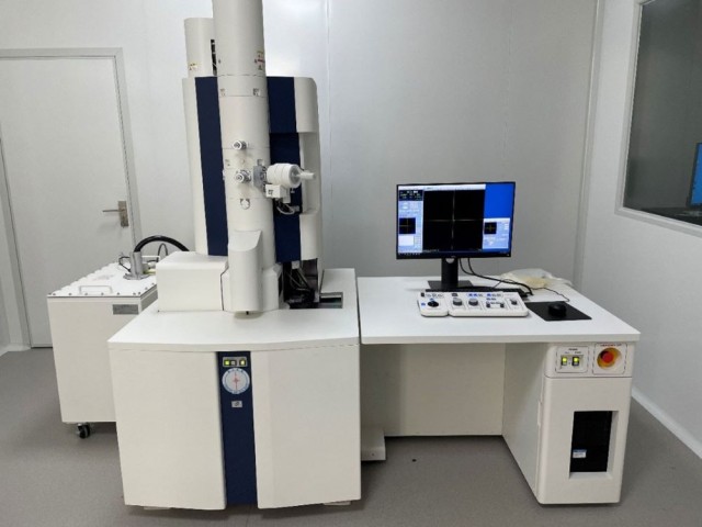 Préparation d'échantillons pour la microscopie électronique à transmission : Des bases aux compétences pratiques