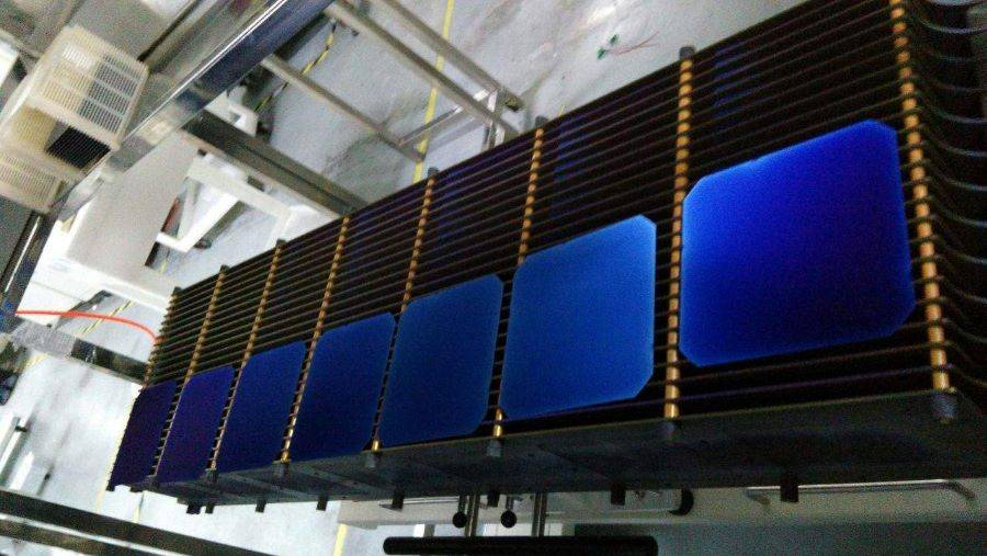 太陽電池グレードのシリコン材料
