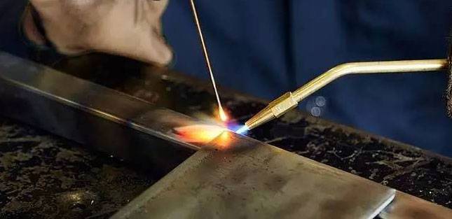 Soldadura de materiais metálicos