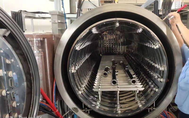 粉末冶金における真空炉の構造と機能 - Kintek Solution