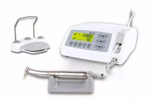 Machine à implants dentaires