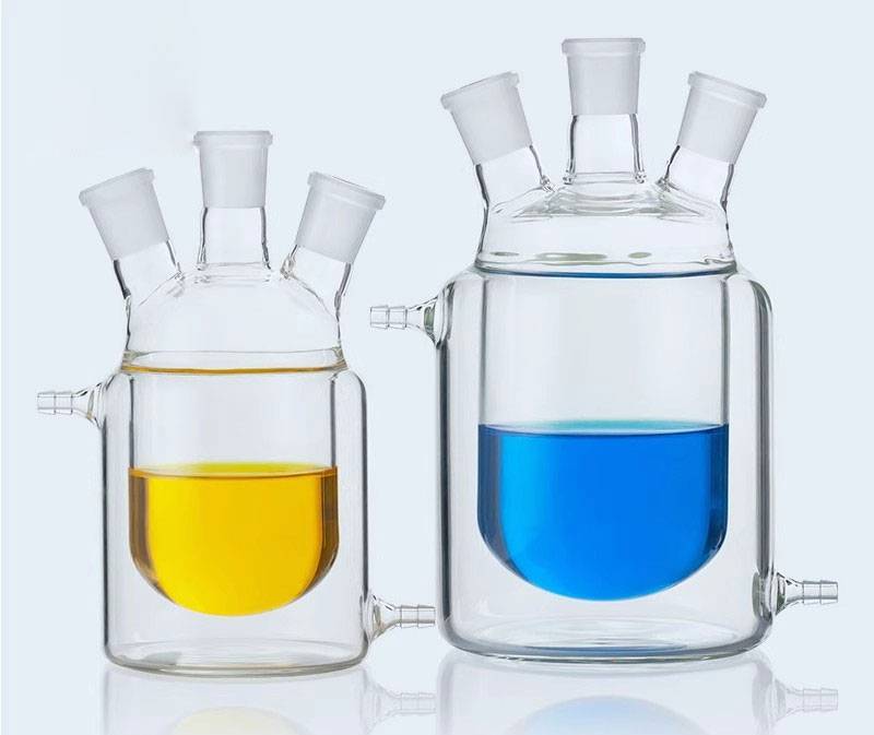 Reactor encamisado de vidrio