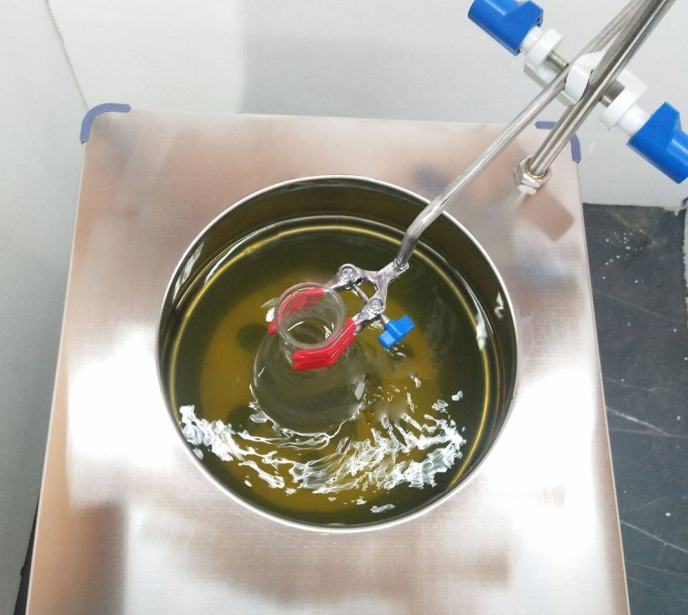 Cuve de réaction du cryostat