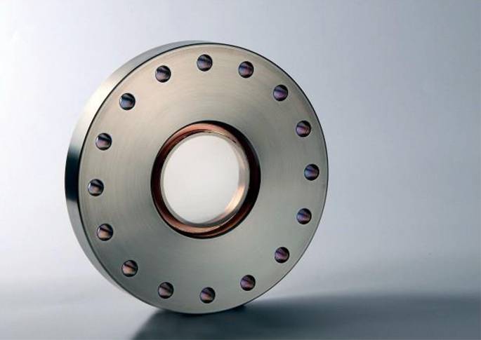 Finestra ottica in diamante