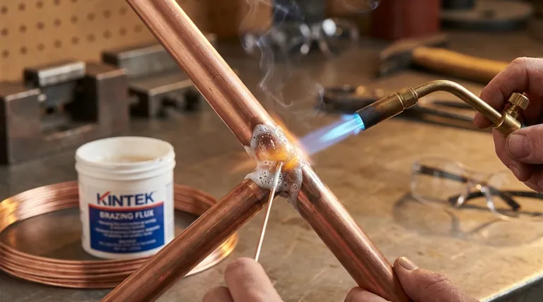 عند اختيار مادة صهر (فلكس) للّحام بالنحاس أو اللحام بالنحاس، ما هي المعايير التي يجب مراعاتها؟ لضمان وصلات قوية وموثوقة