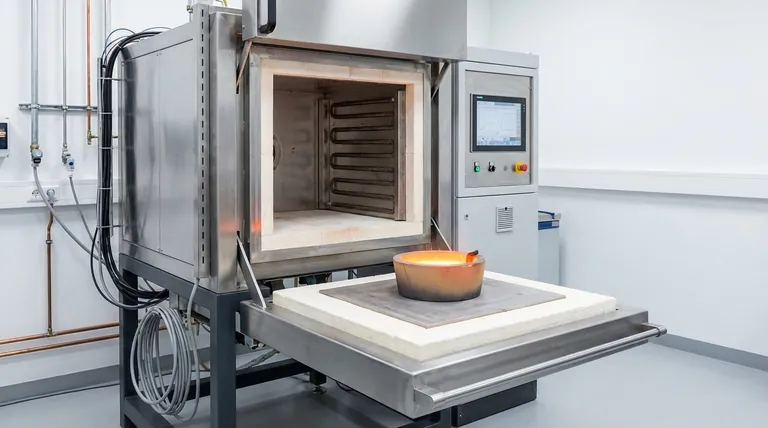 Cos'è un forno a fondo ribassabile? Ottenere un riscaldamento uniformemente superiore per pezzi pesanti e delicati