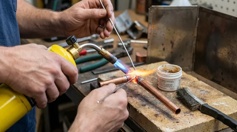 Você pode usar gás MAPP para soldagem forte (brazing)? Sim, para trabalhos pequenos com baixa massa térmica.