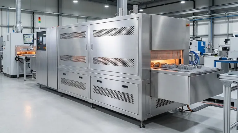 Por que a sinterização é usada como processo de fabricação? Desbloqueie Peças Complexas a Partir de Materiais de Alta Temperatura