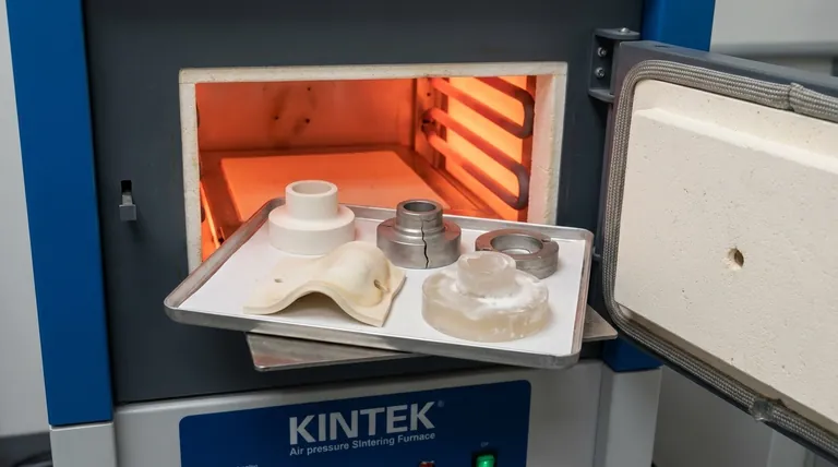 O que acontece se a temperatura de sinterização for muito alta? Evite Danos Irreversíveis às Suas Peças