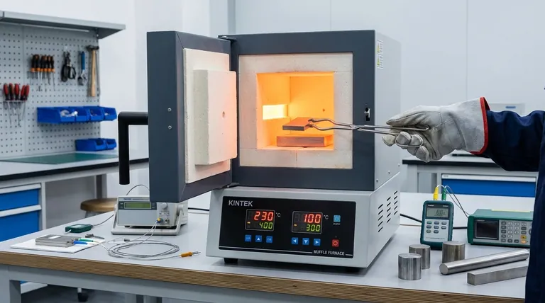 Come dovrebbe essere riscaldato l'acciaio durante il trattamento termico? Padroneggia le 3 fasi per risultati perfetti