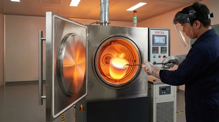 ما هي عملية فرن الصهر؟ افتح آفاق صهر المعادن النظيف والفعال باستخدام تقنية الحث الكهرومغناطيسي