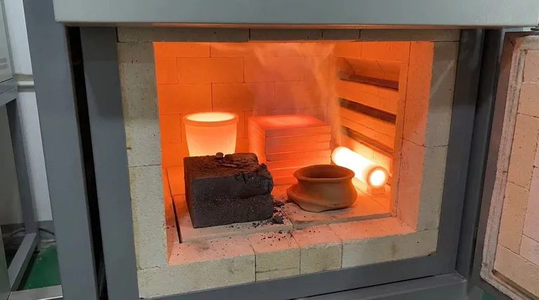 في أي درجة حرارة ينصهر السيراميك؟ دليل لمقاومة السيراميك للحرارة