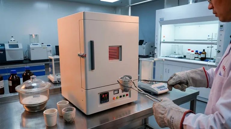 Quali sono la temperatura e il tempo per la calcinazione? Ottieni risultati accurati con i parametri giusti