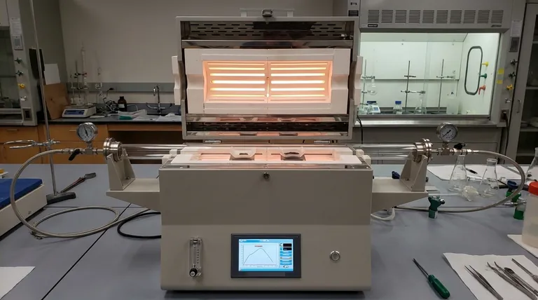 A cosa serve un forno a tubi? Ottenere una lavorazione termica precisa e controllata