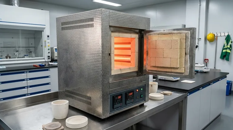 Qual è il materiale di costruzione adatto per un forno a muffola? Una guida alle prestazioni ad alta temperatura
