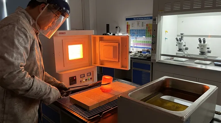 ما هي الأنواع الأربعة المختلفة للمعالجة الحرارية للمعادن؟ دليل للتخمير والتقسية والتطبيع وتصليد السطح