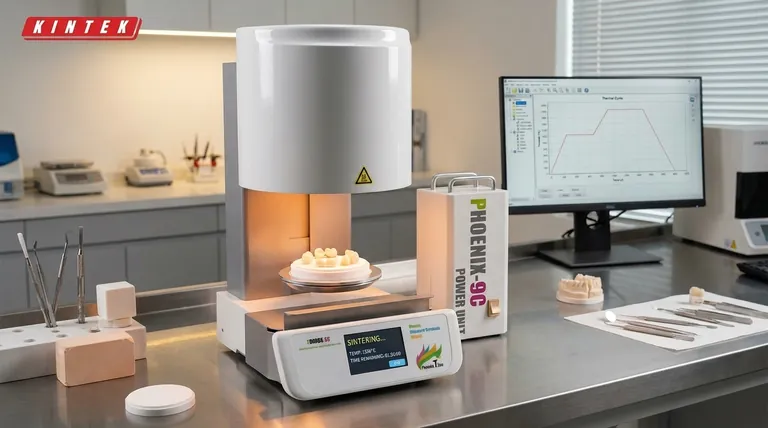 Qual è la temperatura di sinterizzazione della zirconia stabilizzata con ittrio? Domina il Ciclo Termico per Risultati Superiori