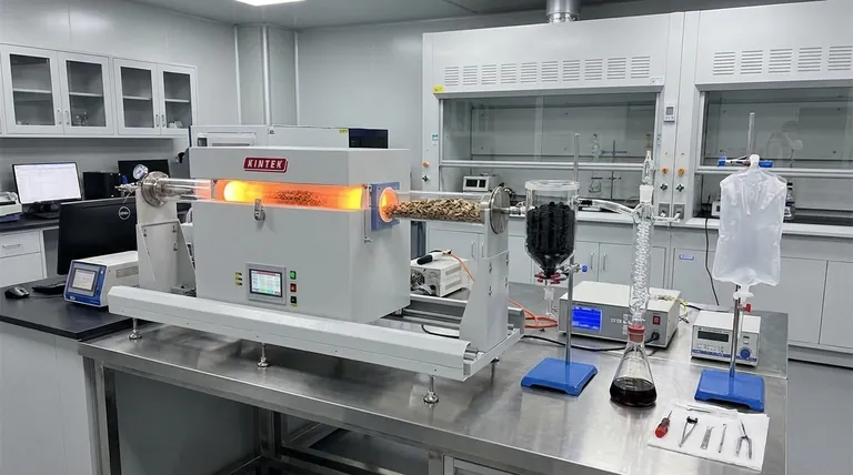 Quel est le produit principal de la pyrolyse lente ? Maximiser le biochar pour la séquestration du carbone