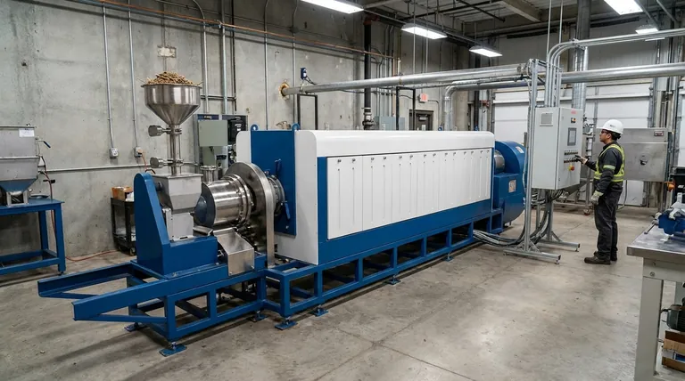 ماذا يحدث للمادة الأولية أثناء الانحلال الحراري؟ دليل للتحلل الحراري المتحكم فيه