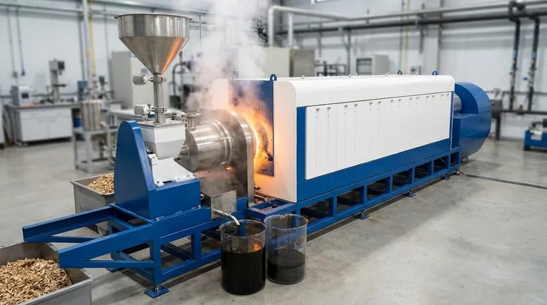 O que é o processo de pirólise rápida (flash pyrolysis)? Maximizando o rendimento de Bio-Óleo Líquido a partir de Biomassa e Plástico