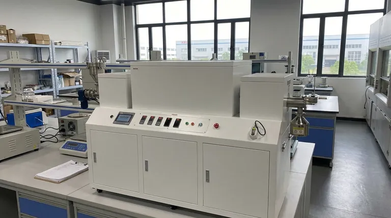 ¿Cuál es la diferencia entre un horno de tipo discontinuo (batch) y uno de tipo continuo? Elija el Proceso de Tratamiento Térmico Correcto