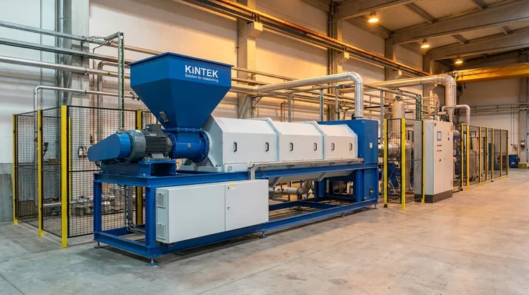 ما أهمية التحلل الحراري للكتلة الحيوية؟ تحويل النفايات إلى وقود، وعزل الكربون، والمزيد