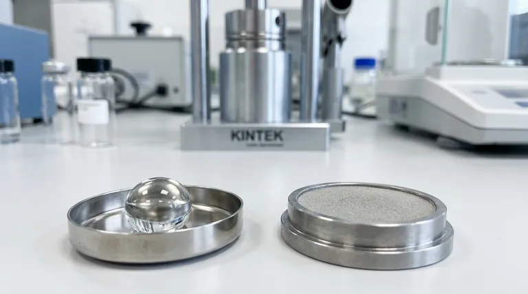 융합 비드와 압축 펠릿의 차이점은 무엇인가요? 올바른 XRF 시료 전처리 방법을 선택하세요