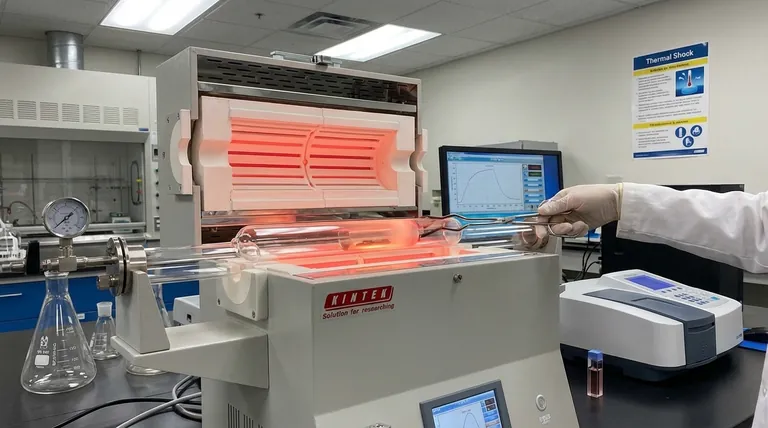 لماذا يستخدم الكوارتز في صنع الأدوات المخبرية؟ أطلق العنان للأداء المتفوق في الظروف القاسية