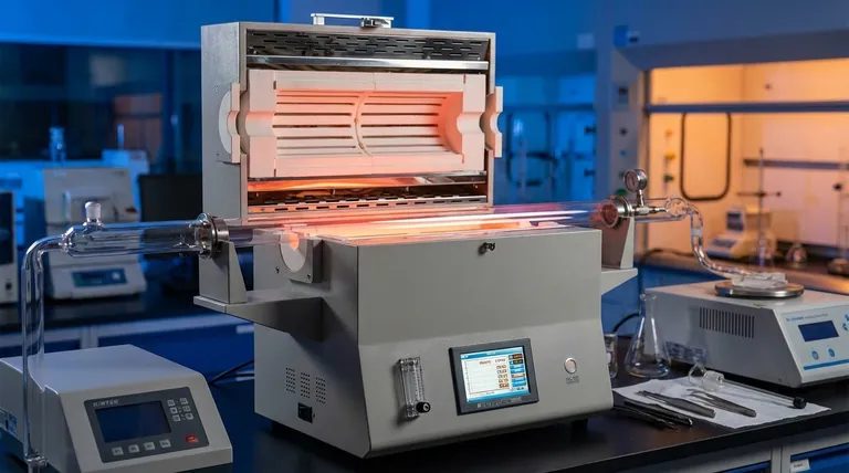 ما هو استخدام أنبوب الكوارتز؟ إتقان التطبيقات التي تتطلب درجات حرارة عالية ونقاءً عالياً