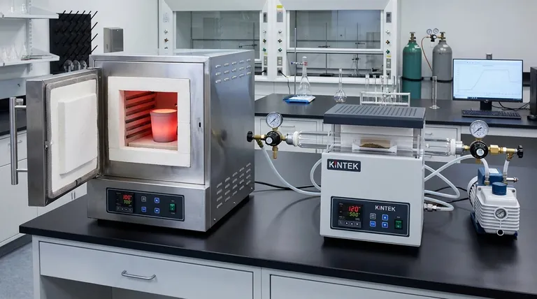 Qual è la differenza tra una fornace tubolare e una fornace a muffola? Scegli lo strumento giusto per la tua applicazione