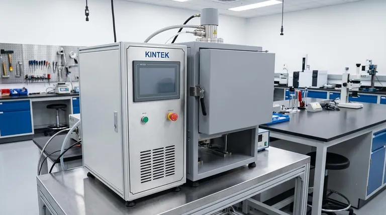 O que é sinterização por pressão? Alcance Materiais de Alta Densidade Mais Rápidos e Mais Fortes