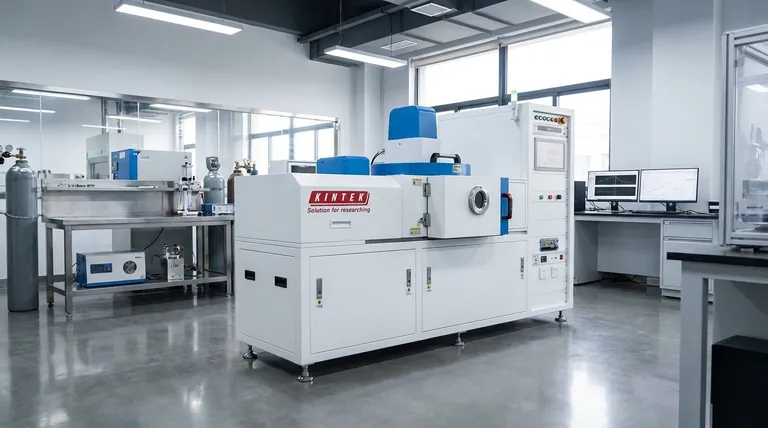 Quais são as vantagens da deposição por pulverização catódica? Obtenha Filmes Finos Superiores para Aplicações Exigentes