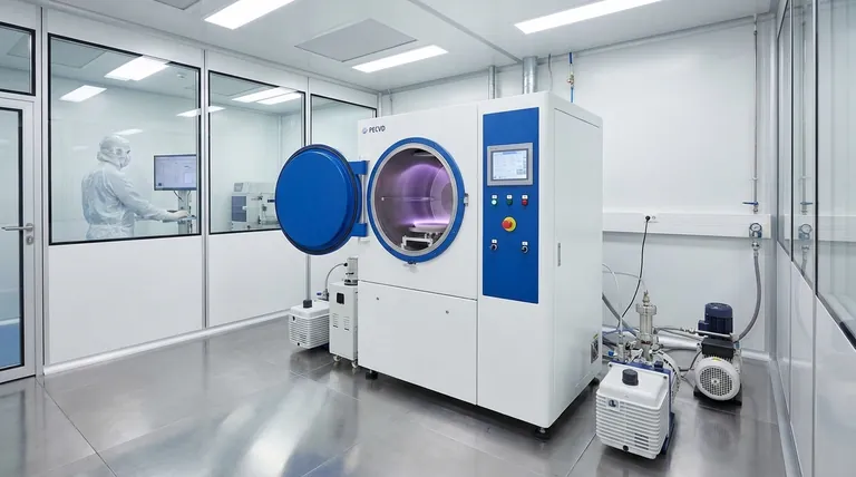 Что такое процесс распыления в вакууме? Руководство по осаждению тонких пленок высокой чистоты