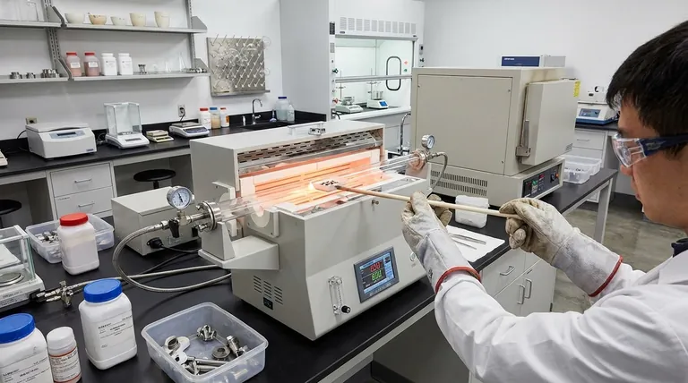 Какова функция высокотемпературной печи? Преобразование материалов с помощью точного нагрева