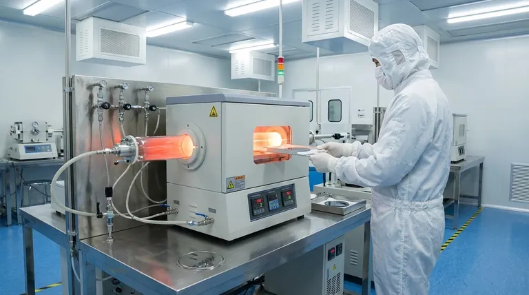 À quelle température le SiN LPCVD nécessite-t-il ? Optimisez la qualité du film grâce à un traitement à haute température