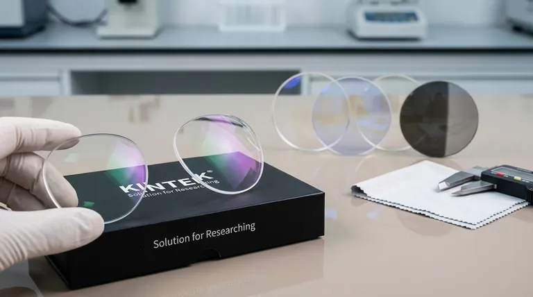 ما هي أفضل طبقة واقية للعدسات؟ صمم نظارات مخصصة لرؤيتك ونمط حياتك