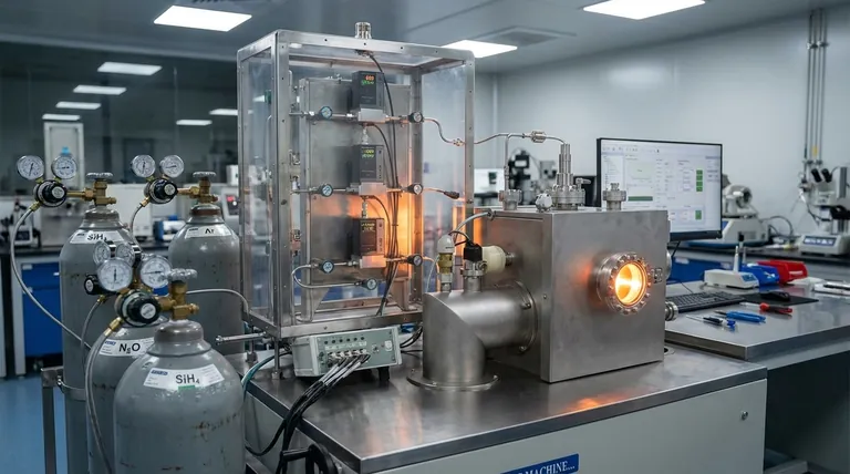 ما هي الغازات المستخدمة في PECVD؟ دليل لمخاليط الغازات الوظيفية لترسيب الأغشية الرقيقة