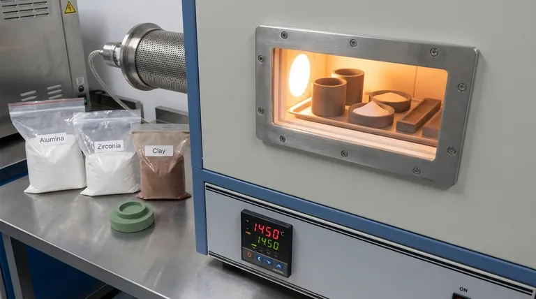 Quais são os materiais cerâmicos aplicáveis à sinterização? Um guia para escolher o material certo