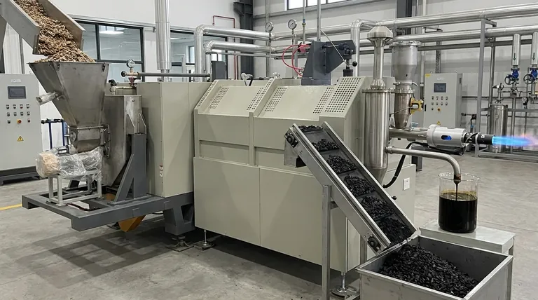 열분해 잔류물은 무엇인가요? 폐기물을 가치 있는 바이오 숯, 바이오 오일, 합성 가스로 전환하세요