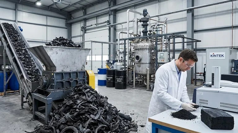 كيف تعيد تدوير نفايات المطاط؟ اكتشف الطرق الرئيسية الثلاث لإعادة تدوير الإطارات والمطاط