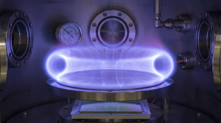 ما هي آلية القصف المغنطروني في الرش المغنطروني؟ دليل للترسيب الفعال للأغشية الرقيقة